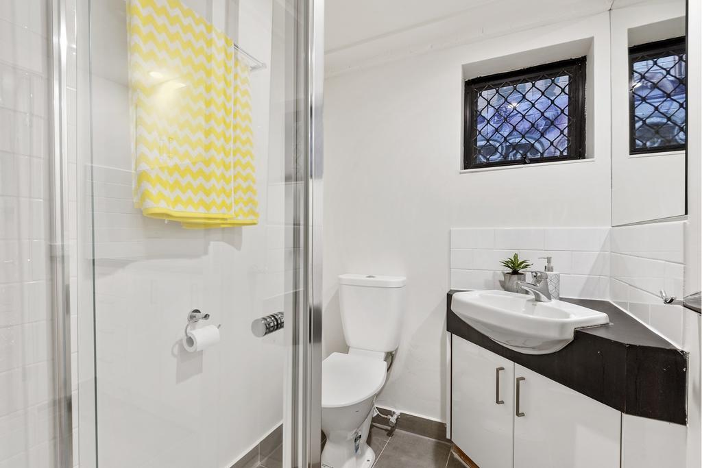 Readyset Apartments On Anthony Melbourne Eksteriør bilde